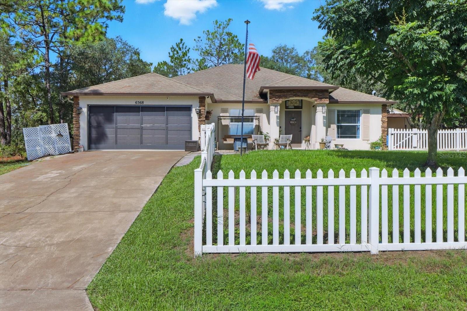 Listing photo id 35 for 6568 Waycross Way