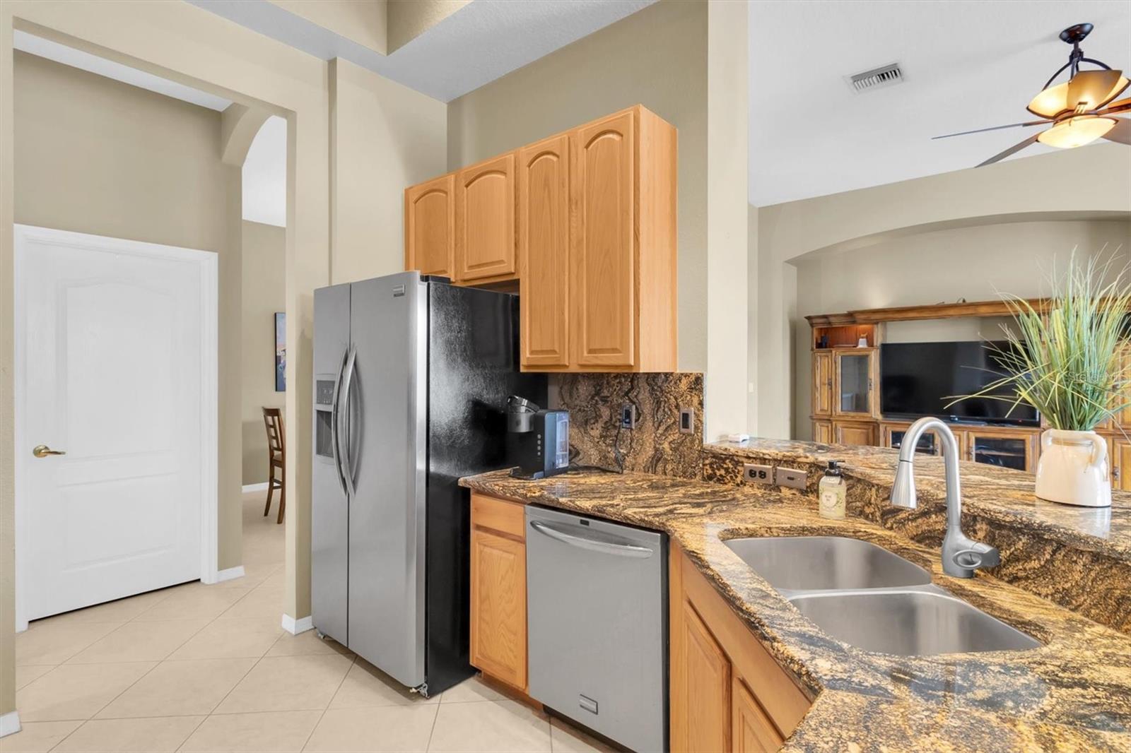 Image 15 of 86 For 2323 Tarragon Lane