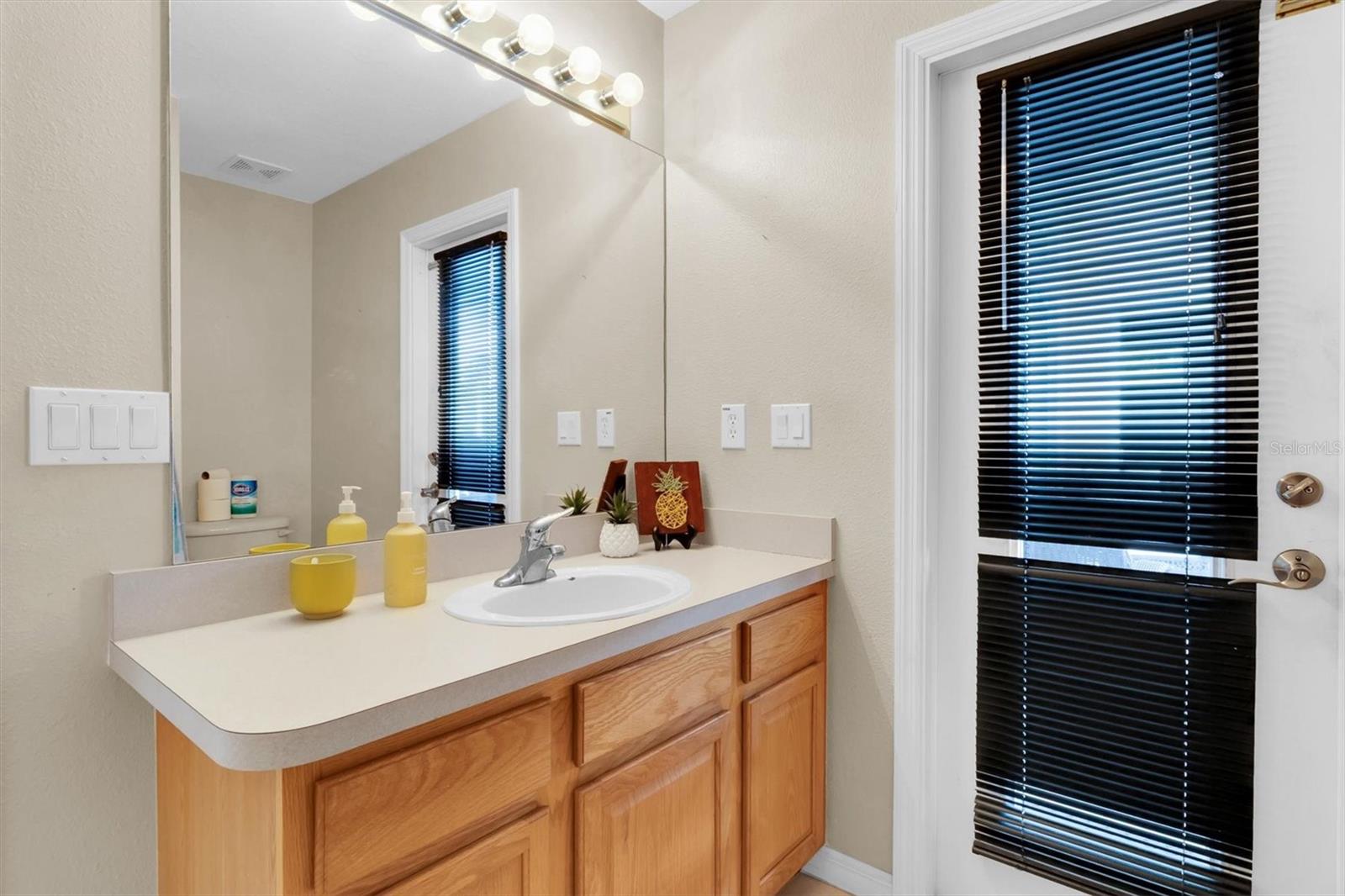 Image 30 of 86 For 2323 Tarragon Lane