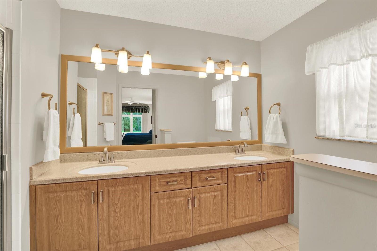 Image 16 of 34 For 6494 Mulligan Court