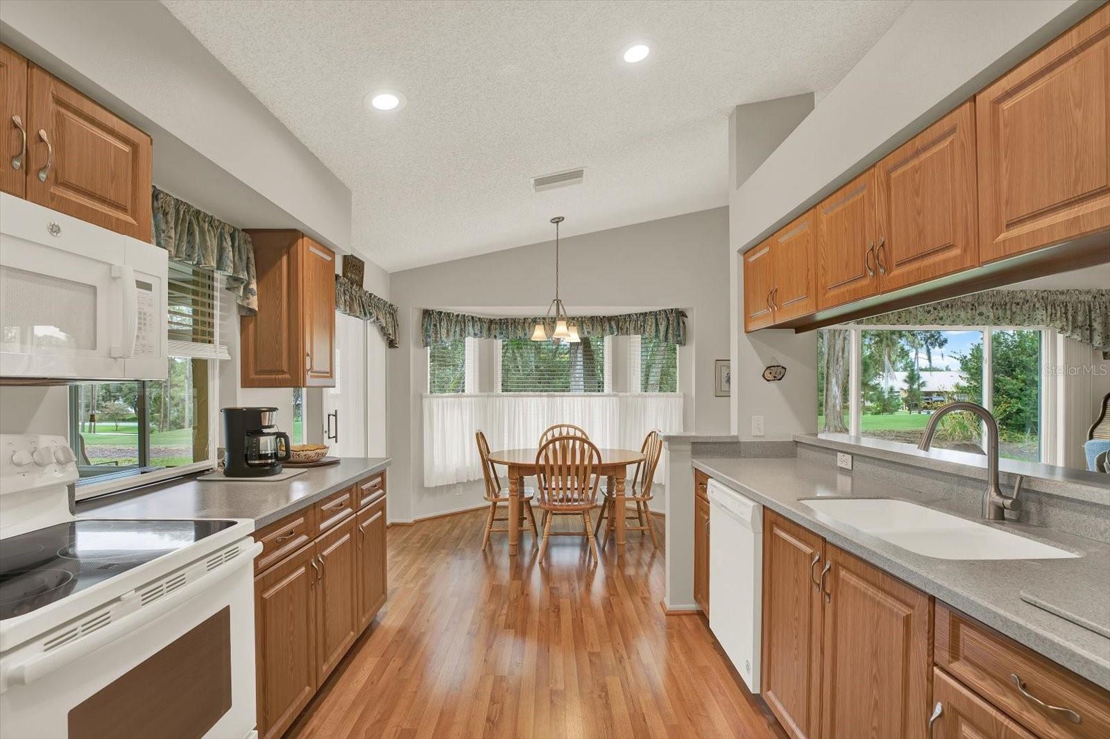Image 7 of 34 For 6494 Mulligan Court