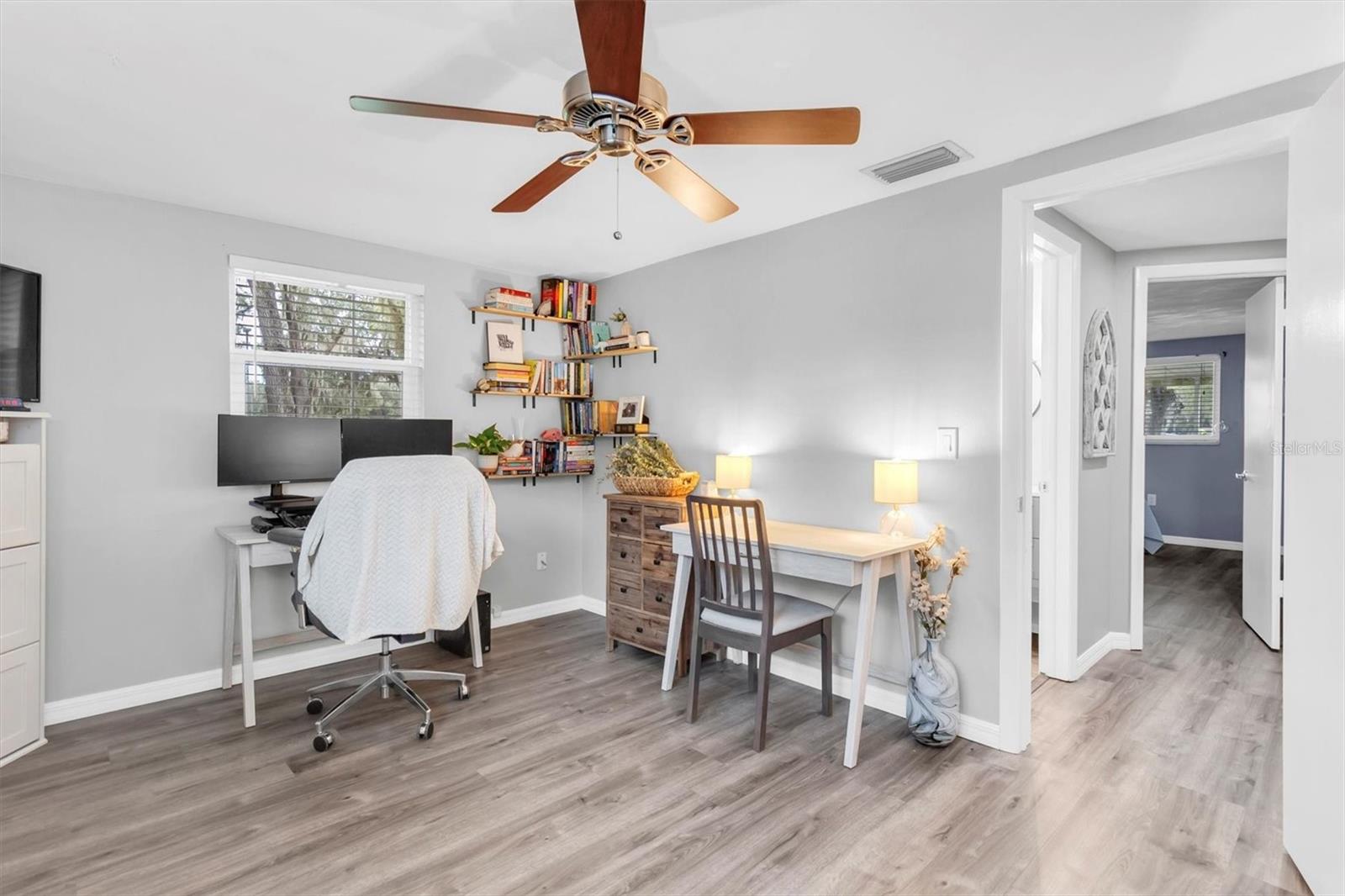 Image 13 of 41 For 4336 Crestwood Boulevard