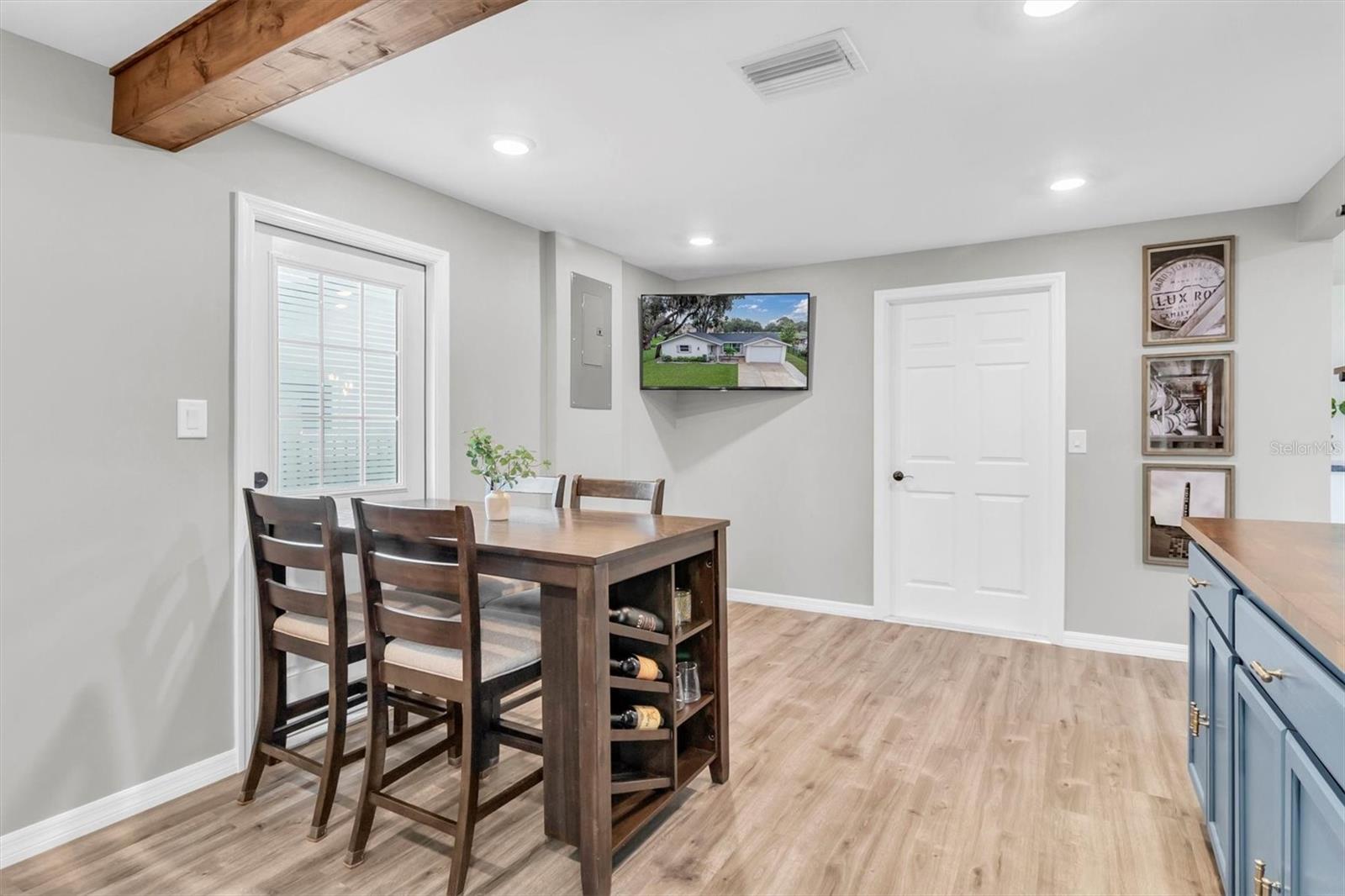 Image 21 of 41 For 4336 Crestwood Boulevard