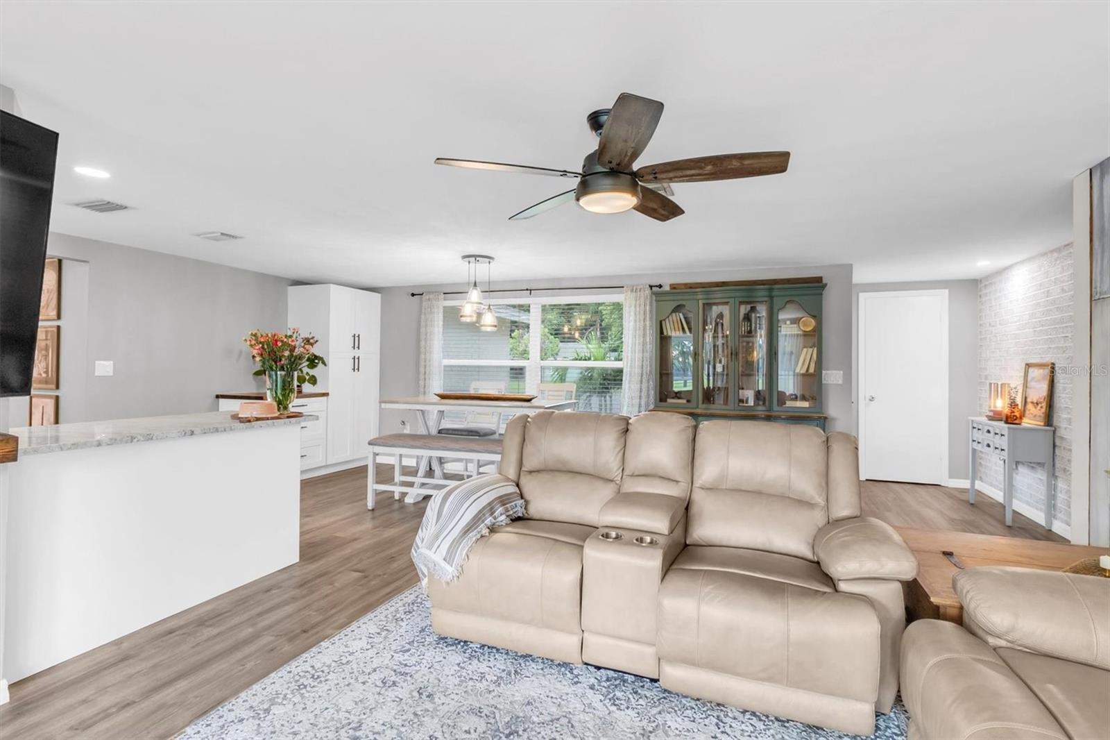 Image 29 of 41 For 4336 Crestwood Boulevard