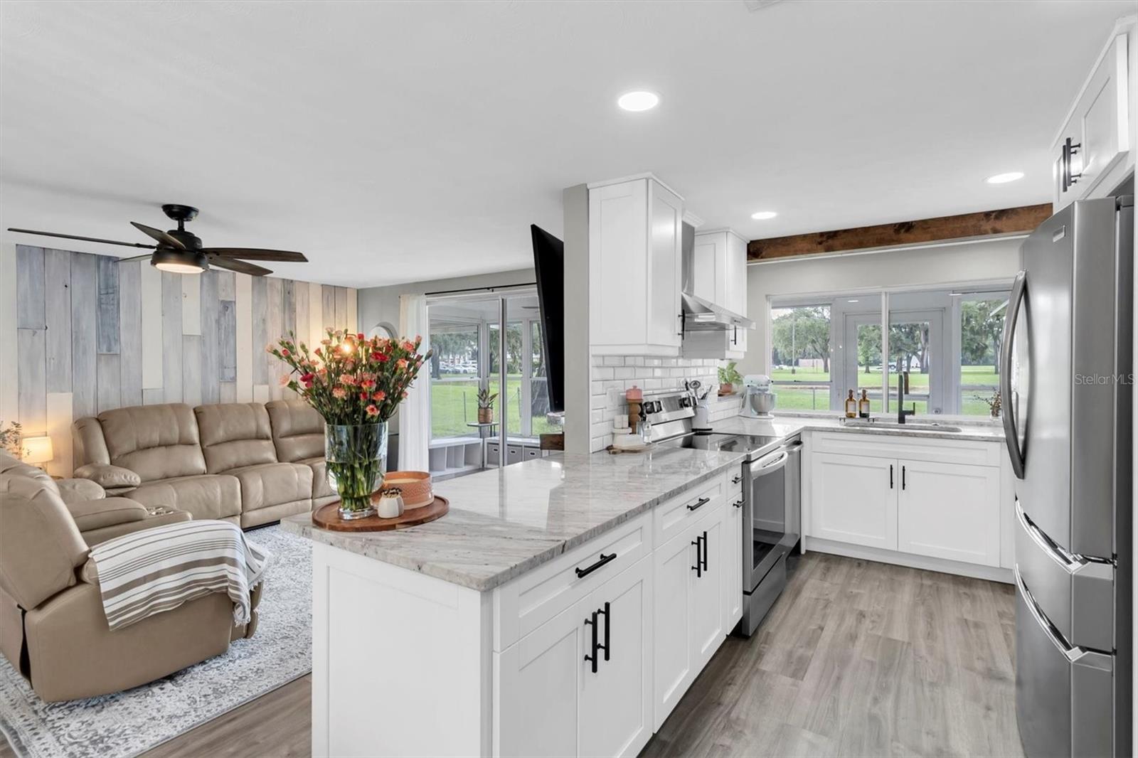Image 3 of 41 For 4336 Crestwood Boulevard