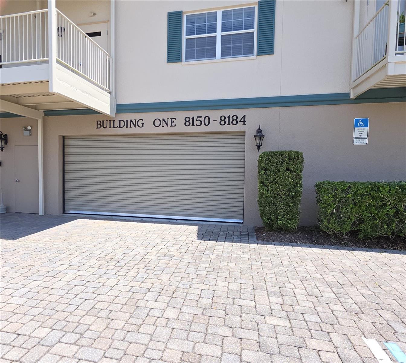 Image 33 of 43 For 8184 Southern Pines Drive