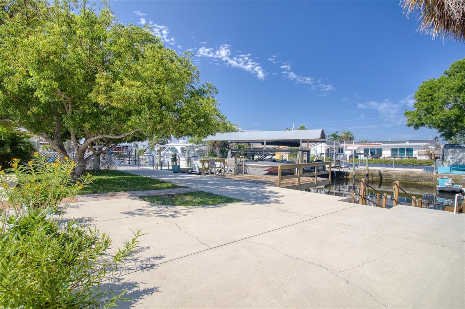 Image 27 of 36 For 13625 Maria Drive