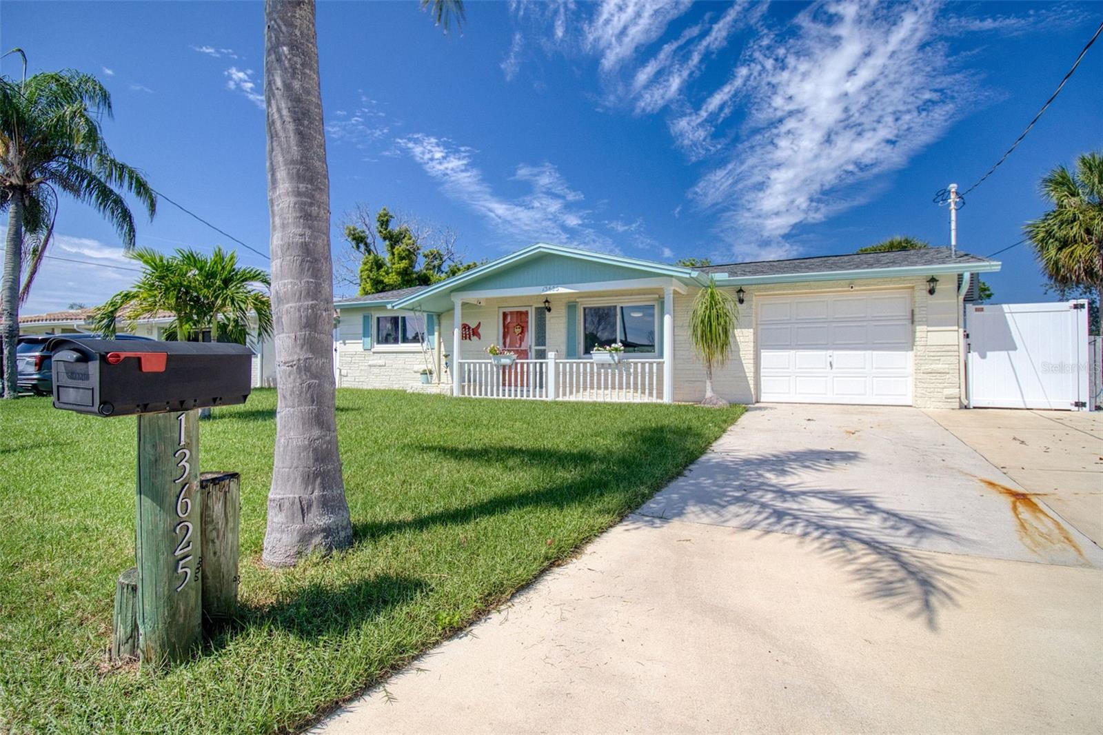 Image 4 of 36 For 13625 Maria Drive