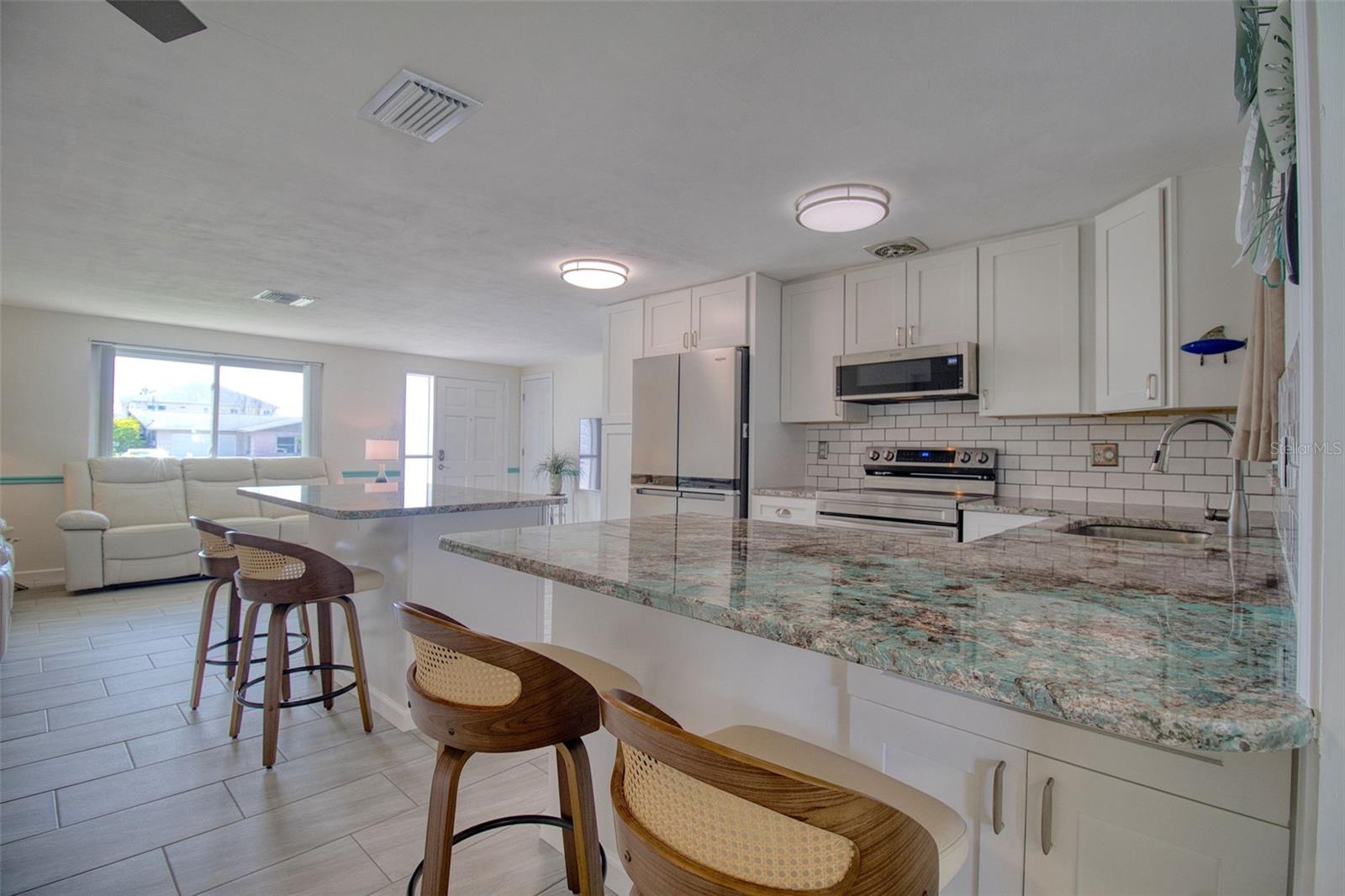 Image 9 of 36 For 13625 Maria Drive