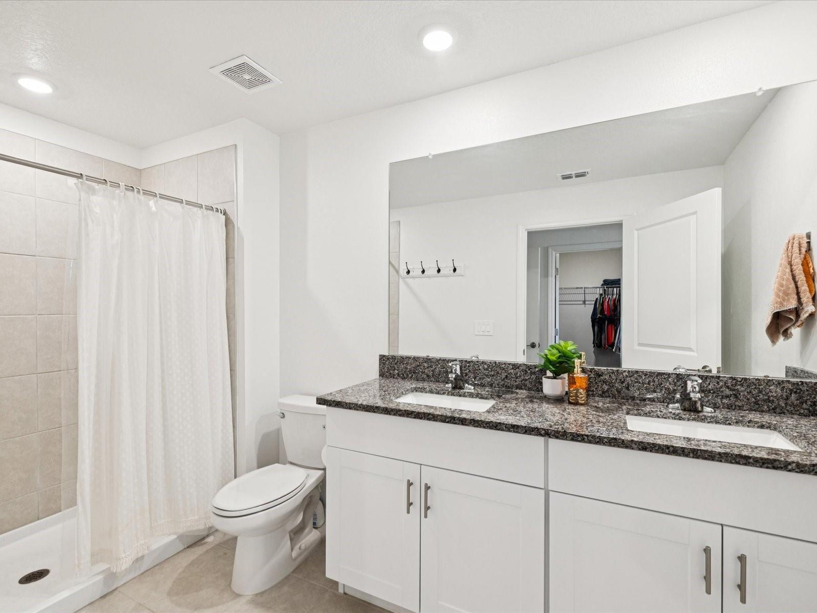 Image 21 of 46 For 8315 Corner Pine Way