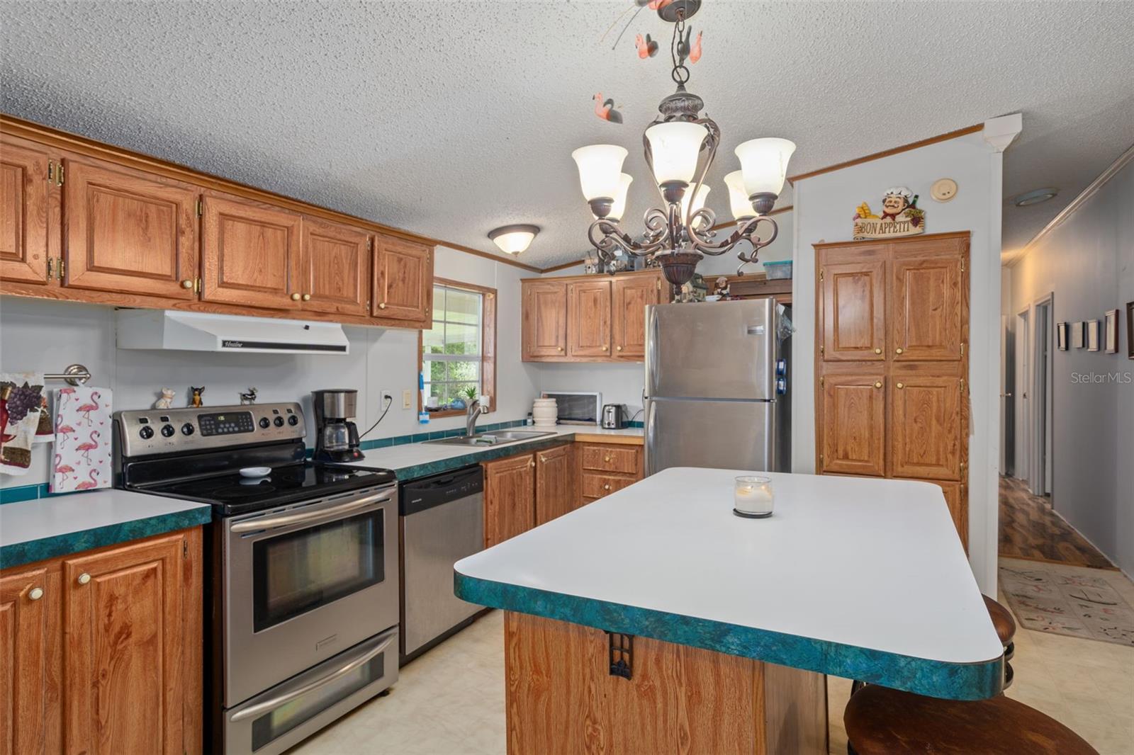 Image 19 of 61 For 27167 Popiel Road