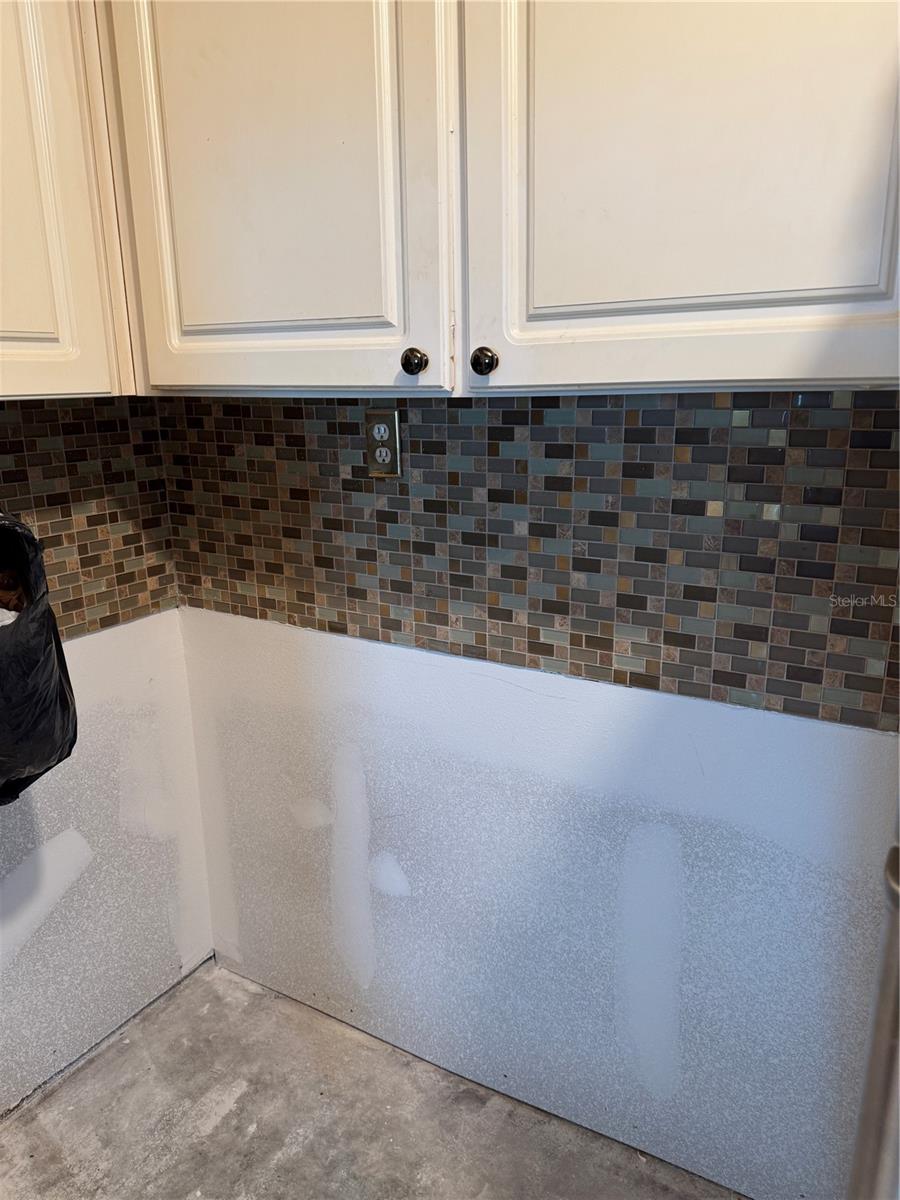 Image 2 of 11 For 4600 Marine Parkway 105