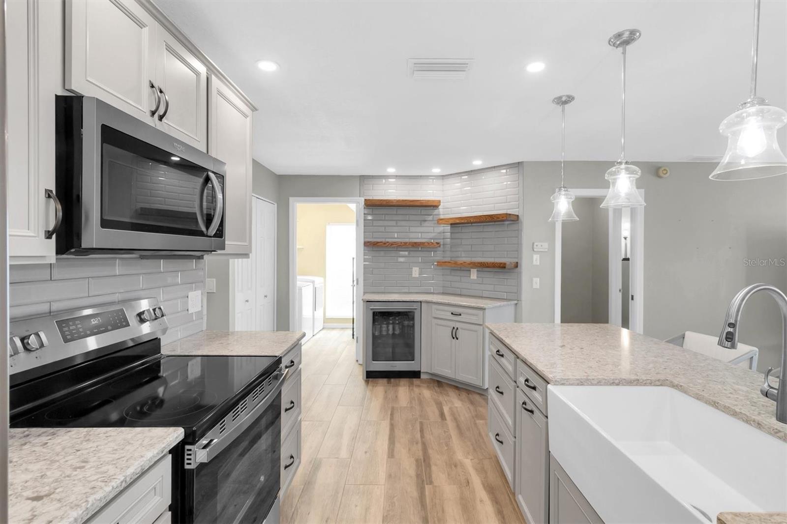 Listing photo id 9 for 10689 Fallen Leaf Lane