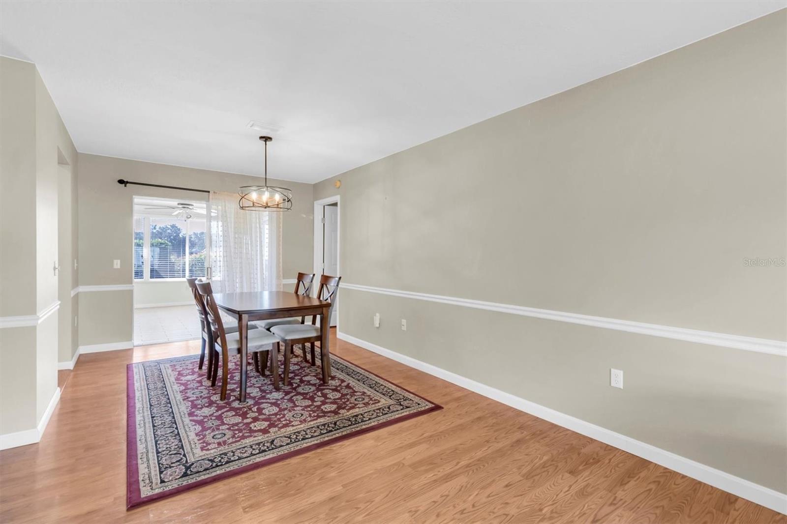 Listing photo id 11 for 10689 Fallen Leaf Lane