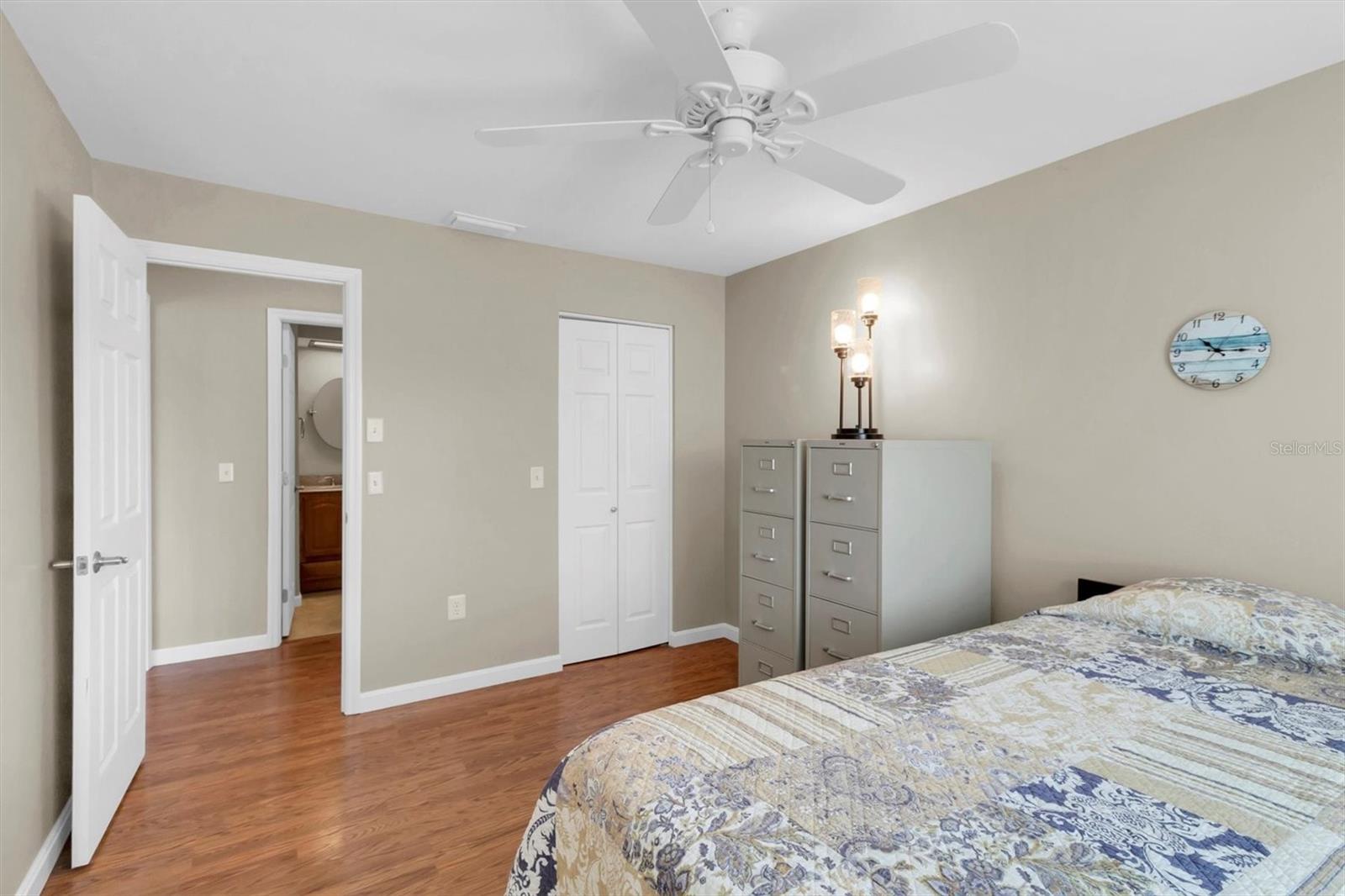 Listing photo id 22 for 10689 Fallen Leaf Lane