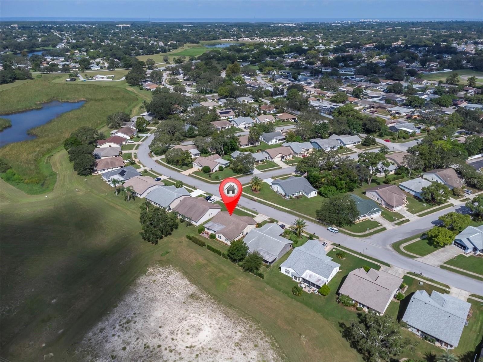 Listing photo id 33 for 10689 Fallen Leaf Lane