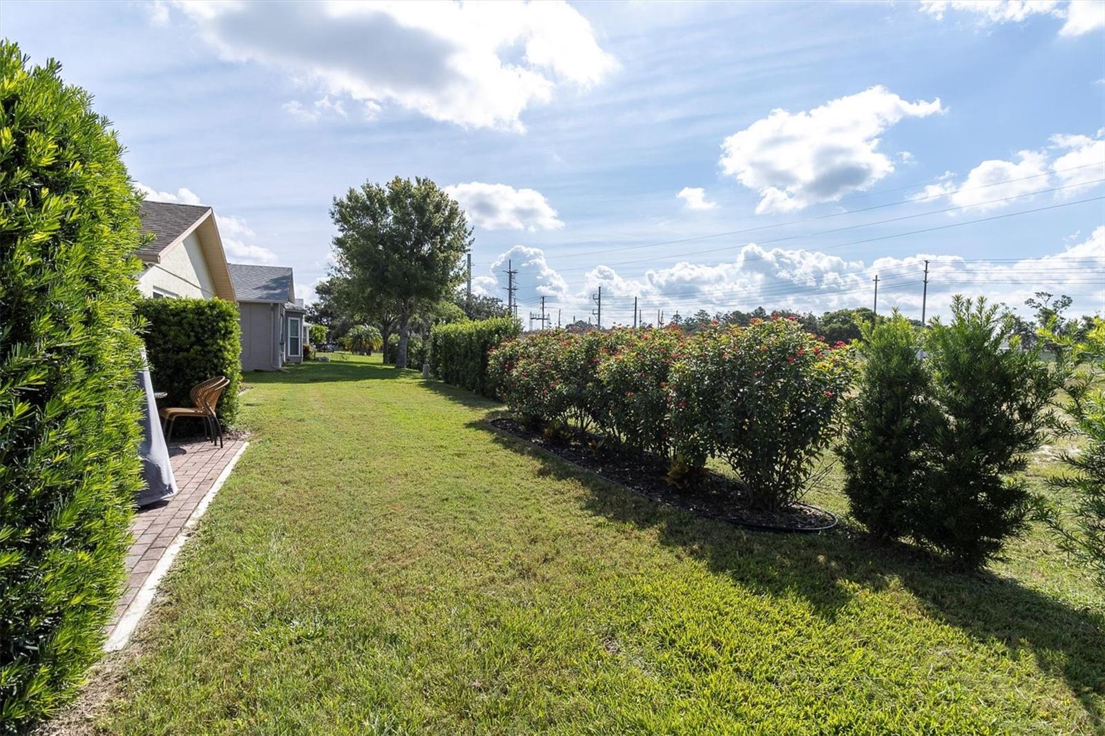 Listing photo id 38 for 10689 Fallen Leaf Lane
