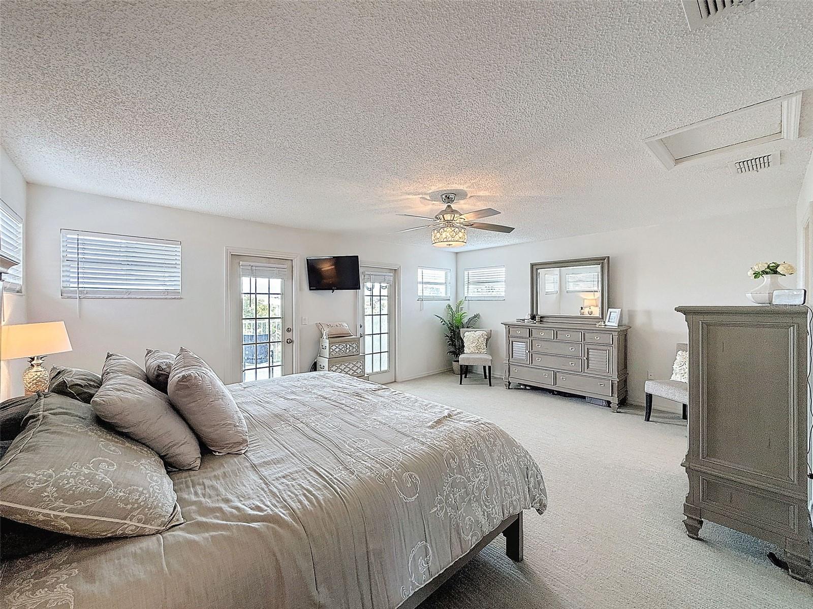 Image 29 of 84 For 3344 Gardenia Drive