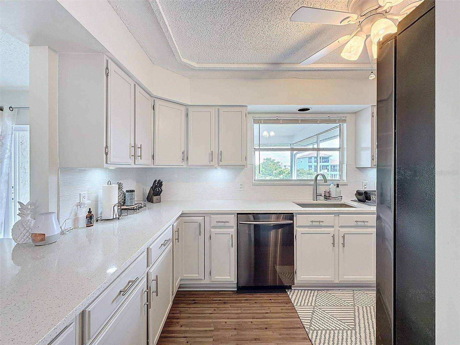 Image 6 of 84 For 3344 Gardenia Drive