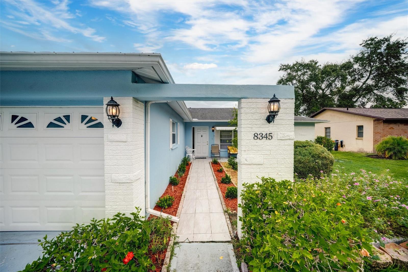 Listing photo id 4 for 8345 Elgin Drive