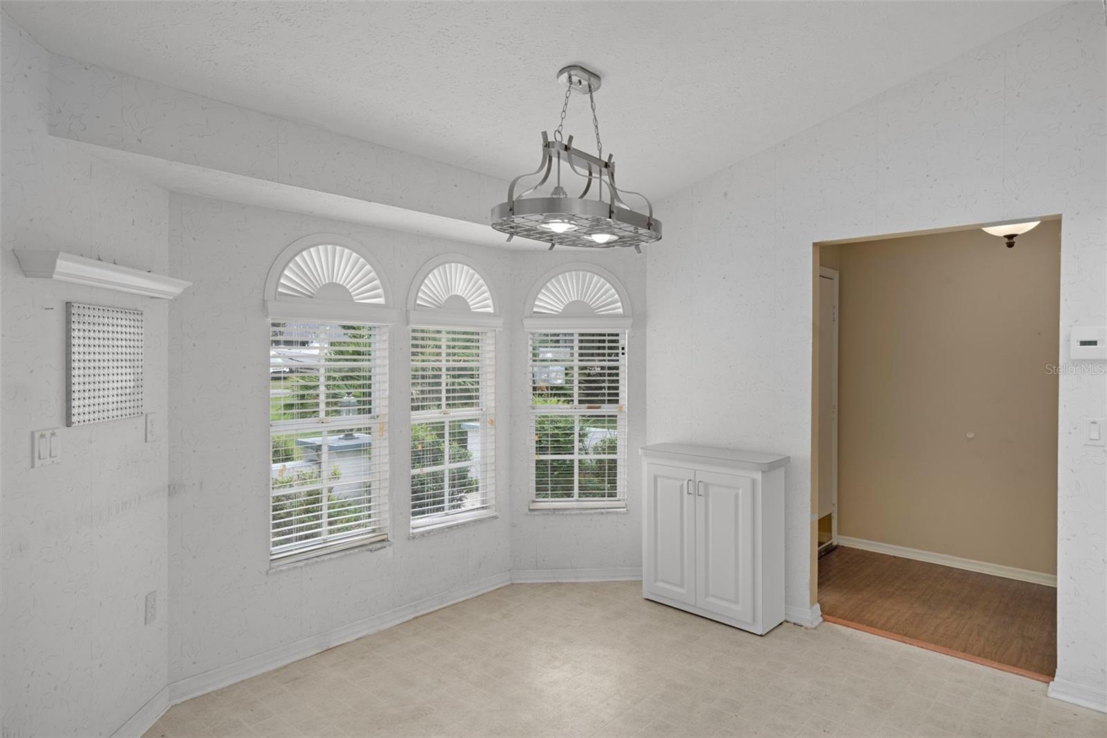 Image 15 of 40 For 5347 Harbinger Road