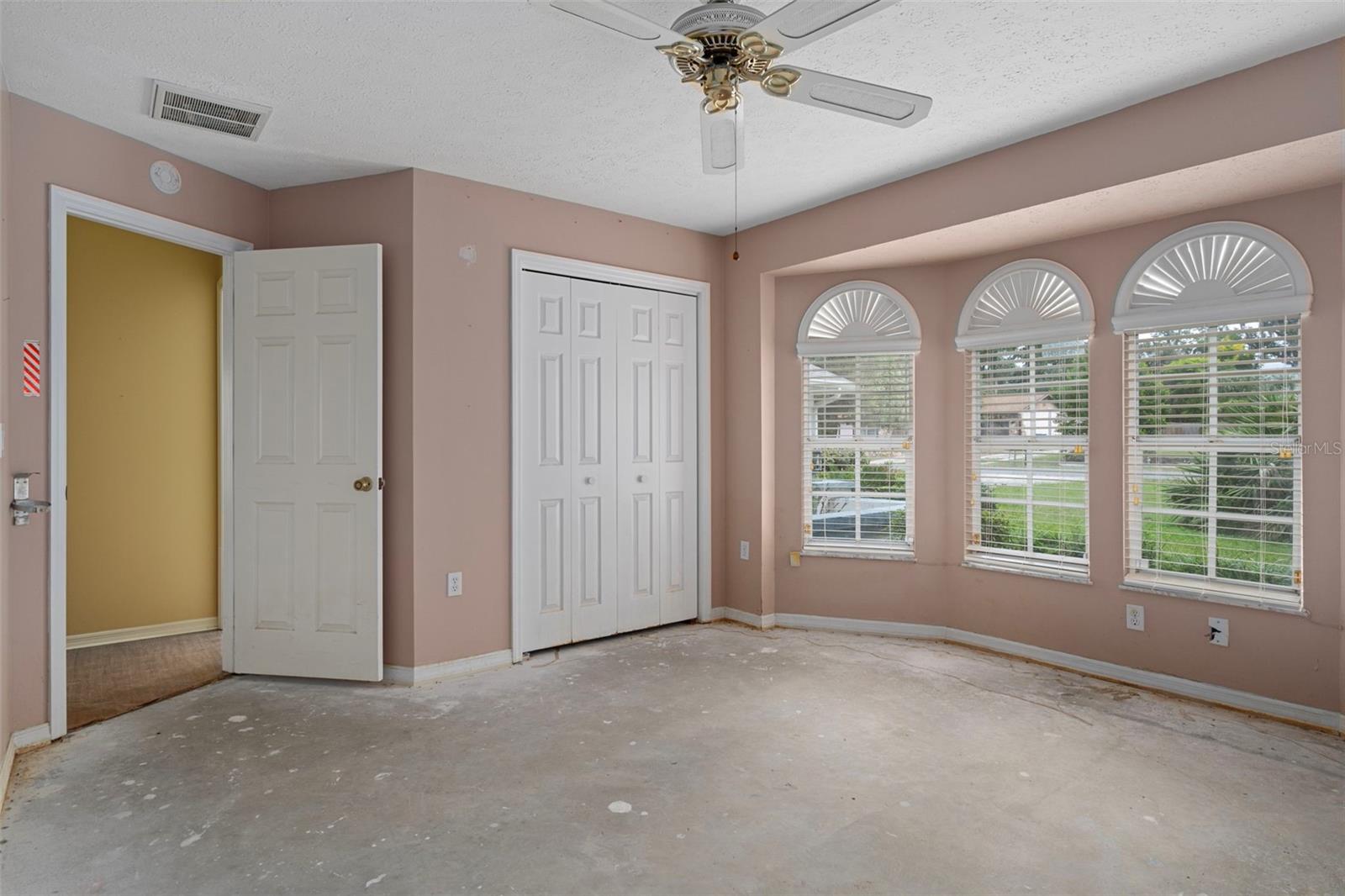 Image 21 of 40 For 5347 Harbinger Road