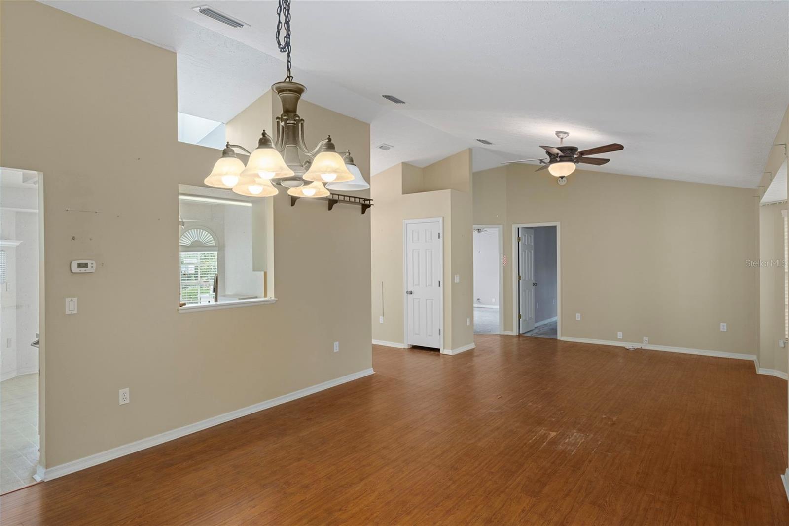Image 8 of 40 For 5347 Harbinger Road