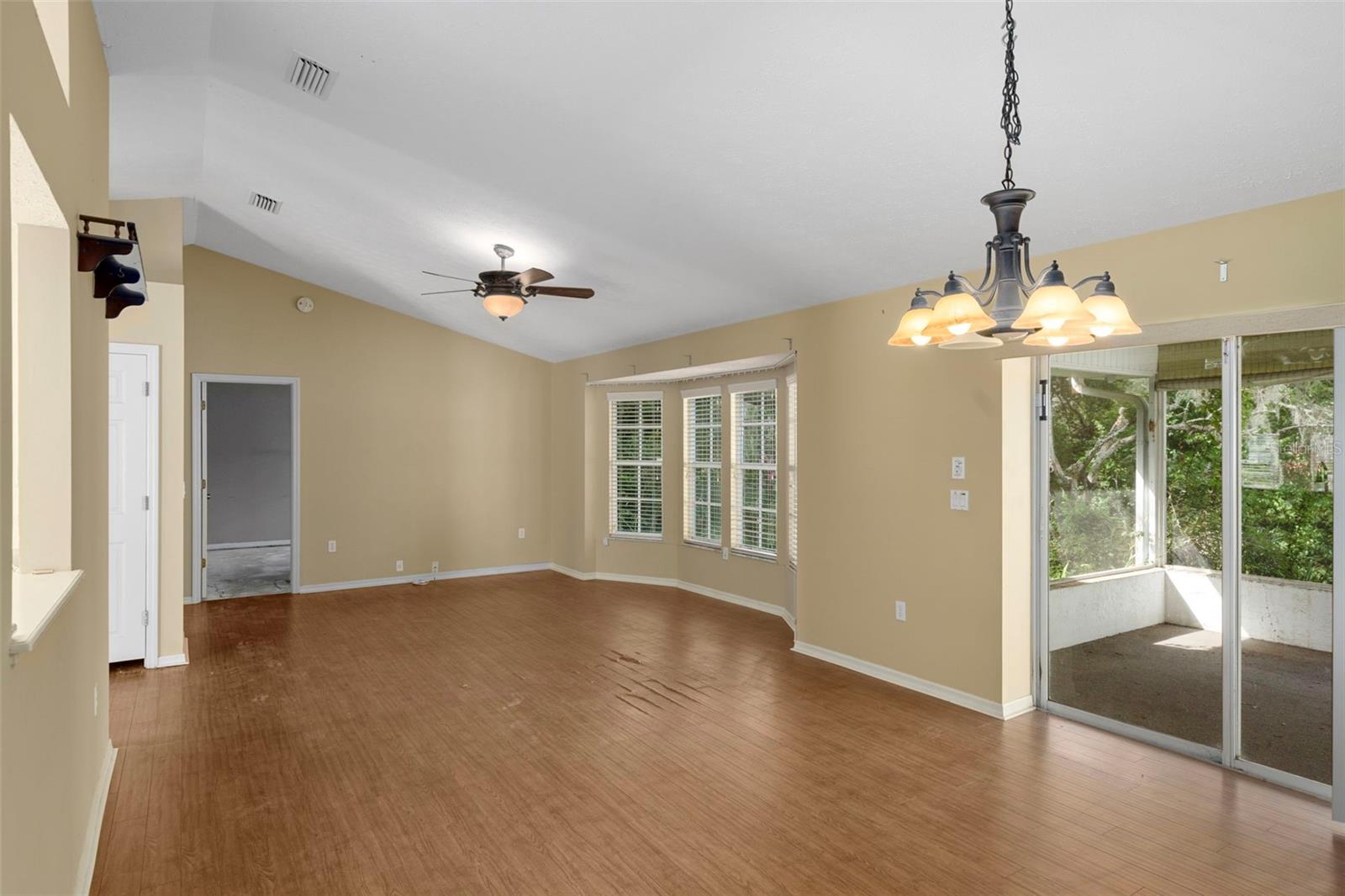Image 9 of 40 For 5347 Harbinger Road