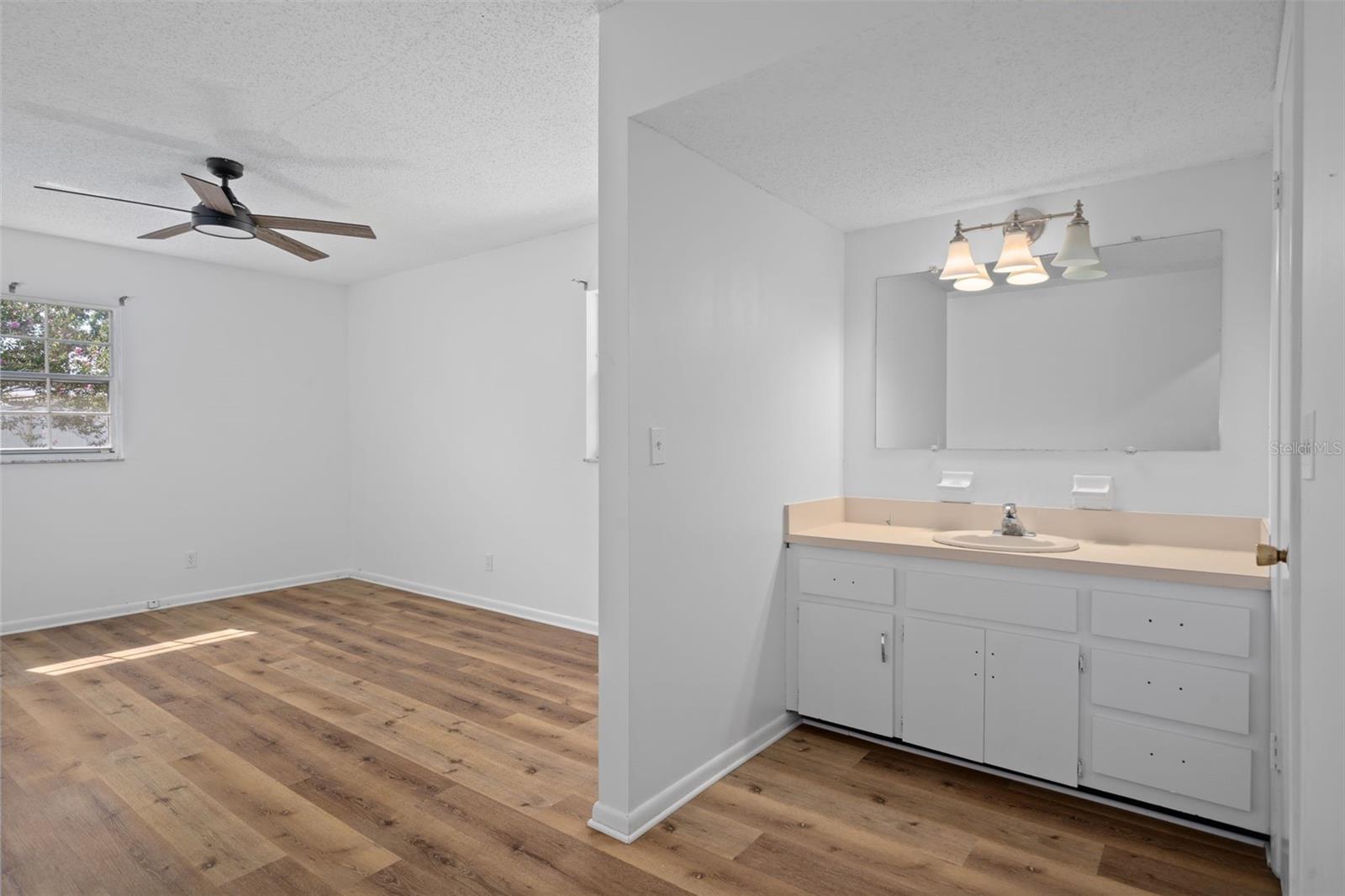 Image 14 of 42 For 8906 124th Street N
