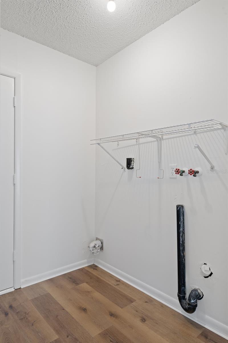 Image 26 of 42 For 8906 124th Street N