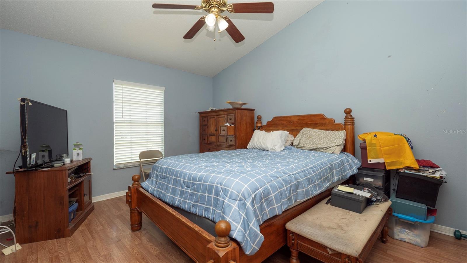 Listing photo id 13 for 4535 Augustine Road