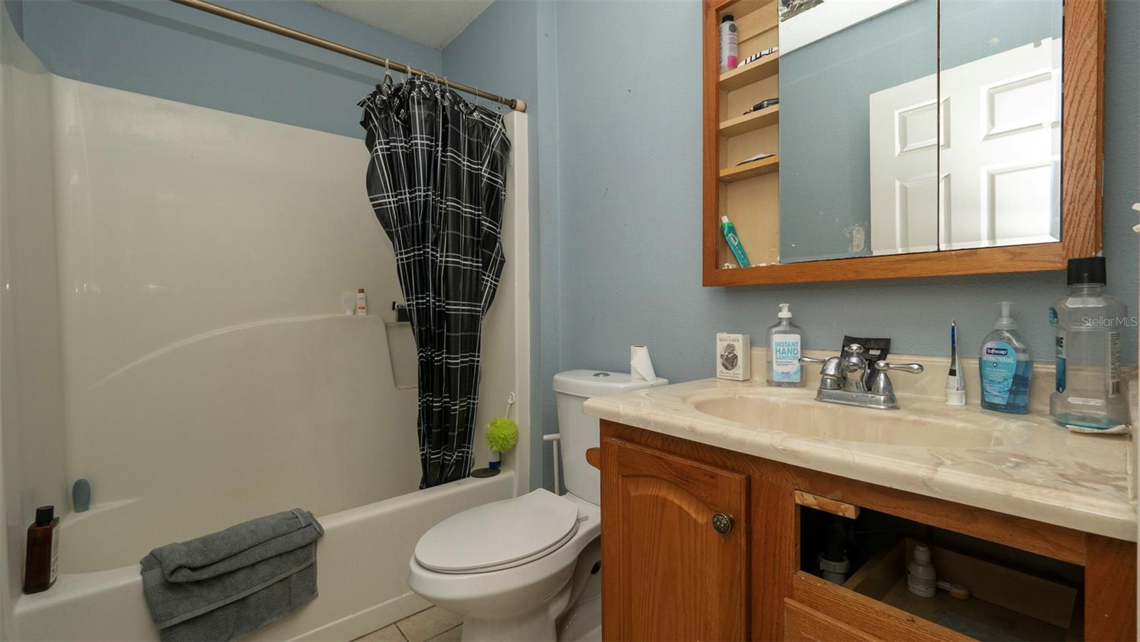 Listing photo id 17 for 4535 Augustine Road