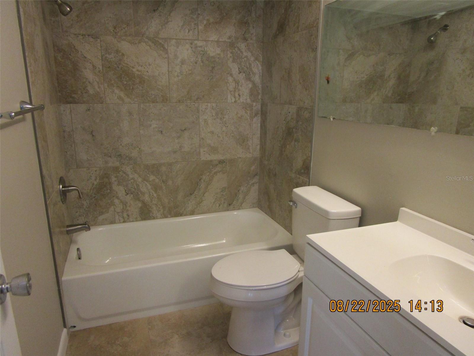 Image 10 of 26 For 1155 Royalwood Drive