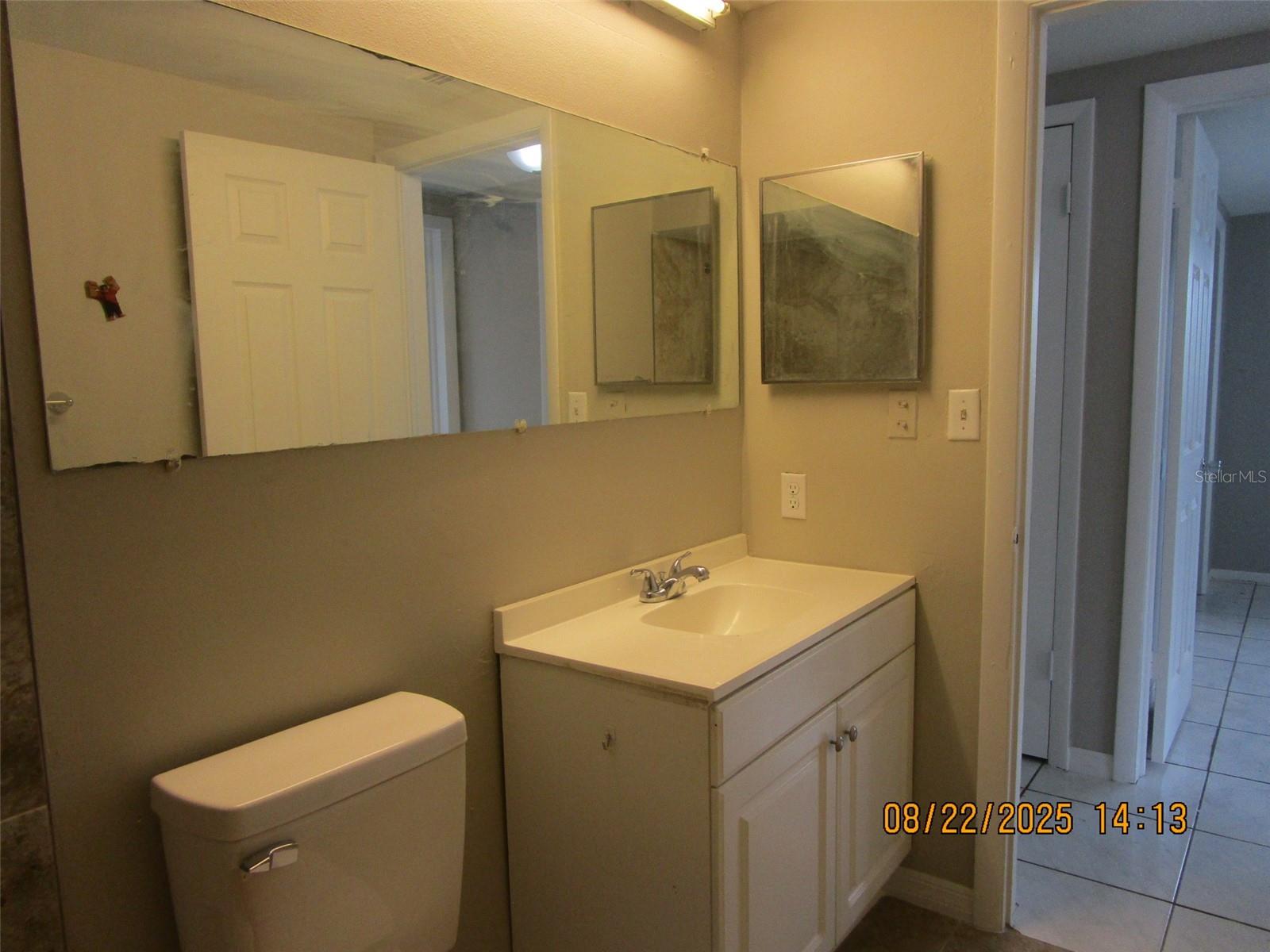 Image 12 of 26 For 1155 Royalwood Drive