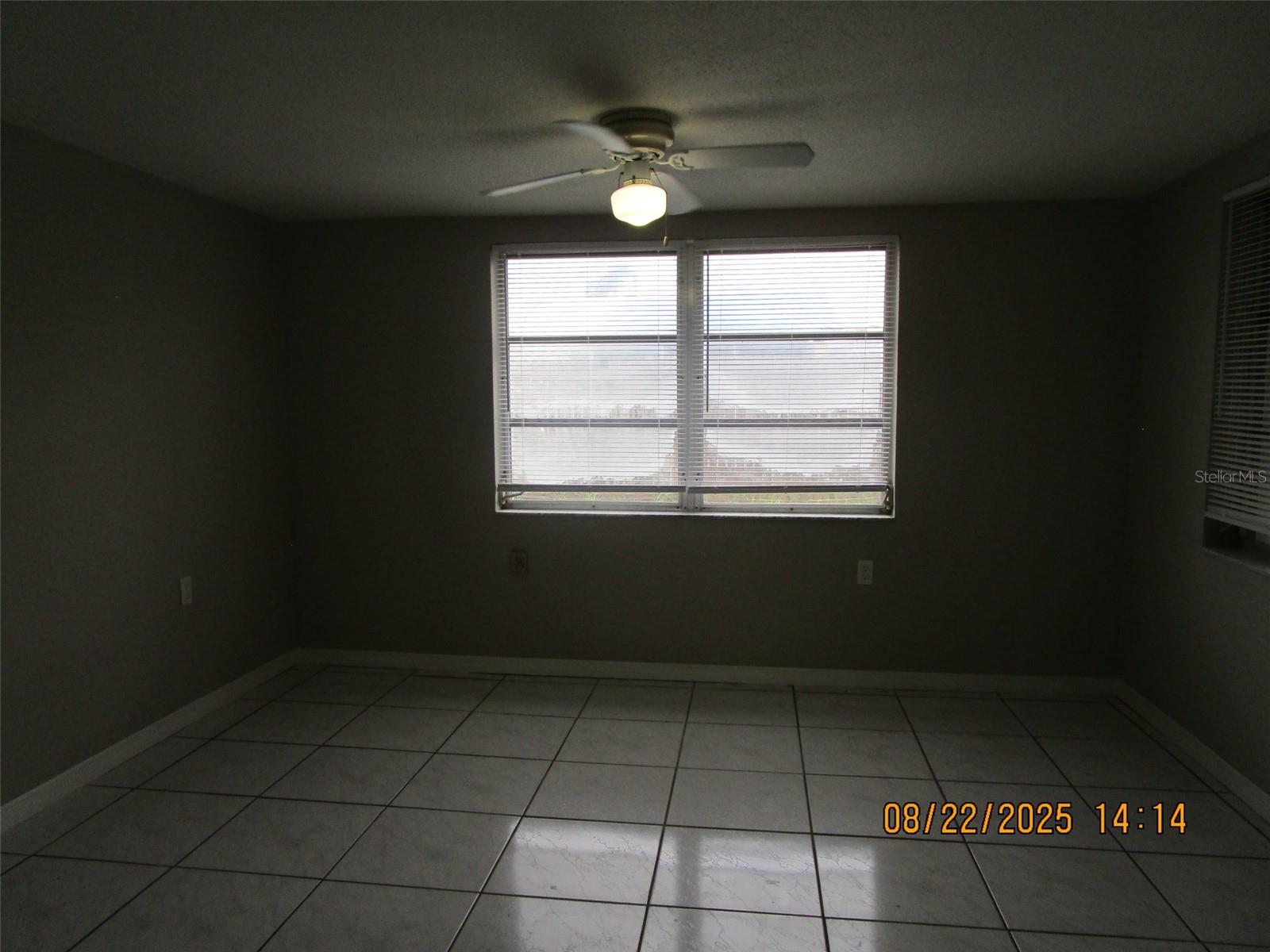 Image 14 of 26 For 1155 Royalwood Drive