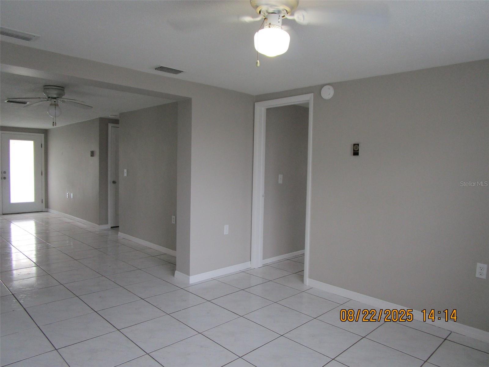 Image 16 of 26 For 1155 Royalwood Drive
