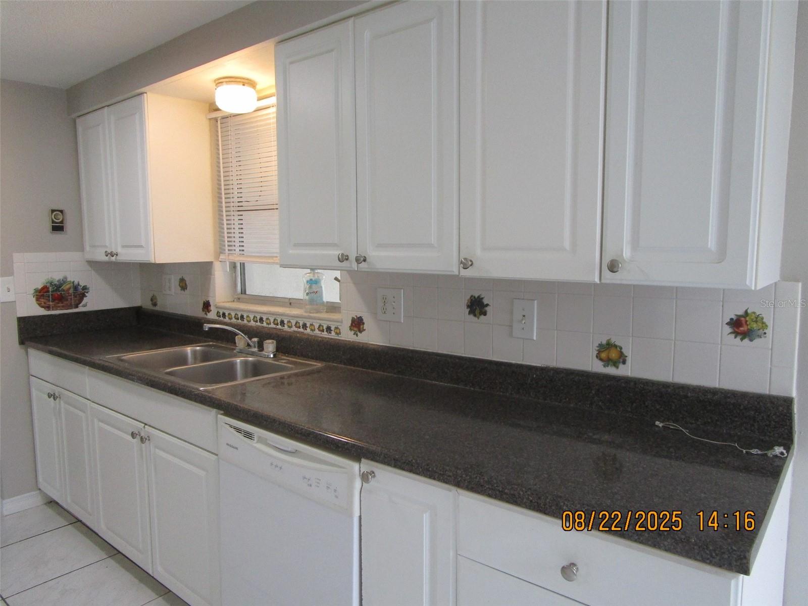 Image 22 of 26 For 1155 Royalwood Drive