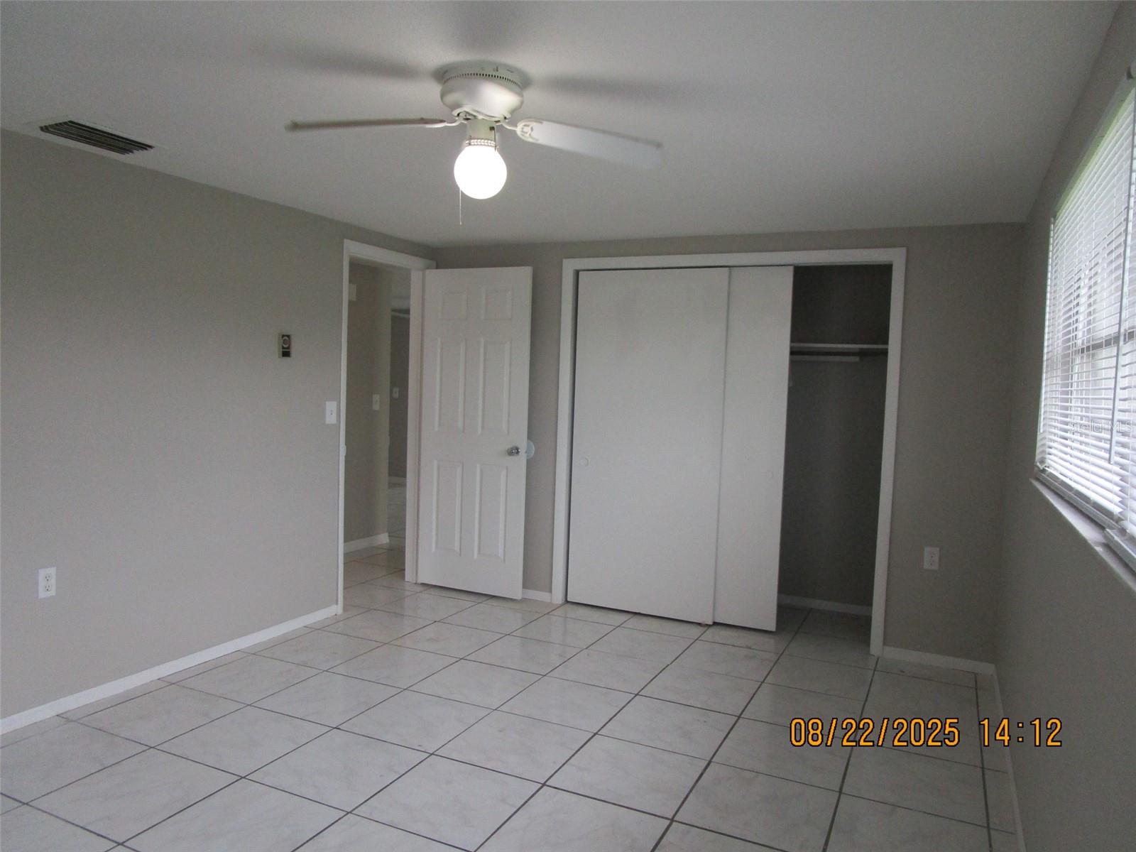 Image 6 of 26 For 1155 Royalwood Drive