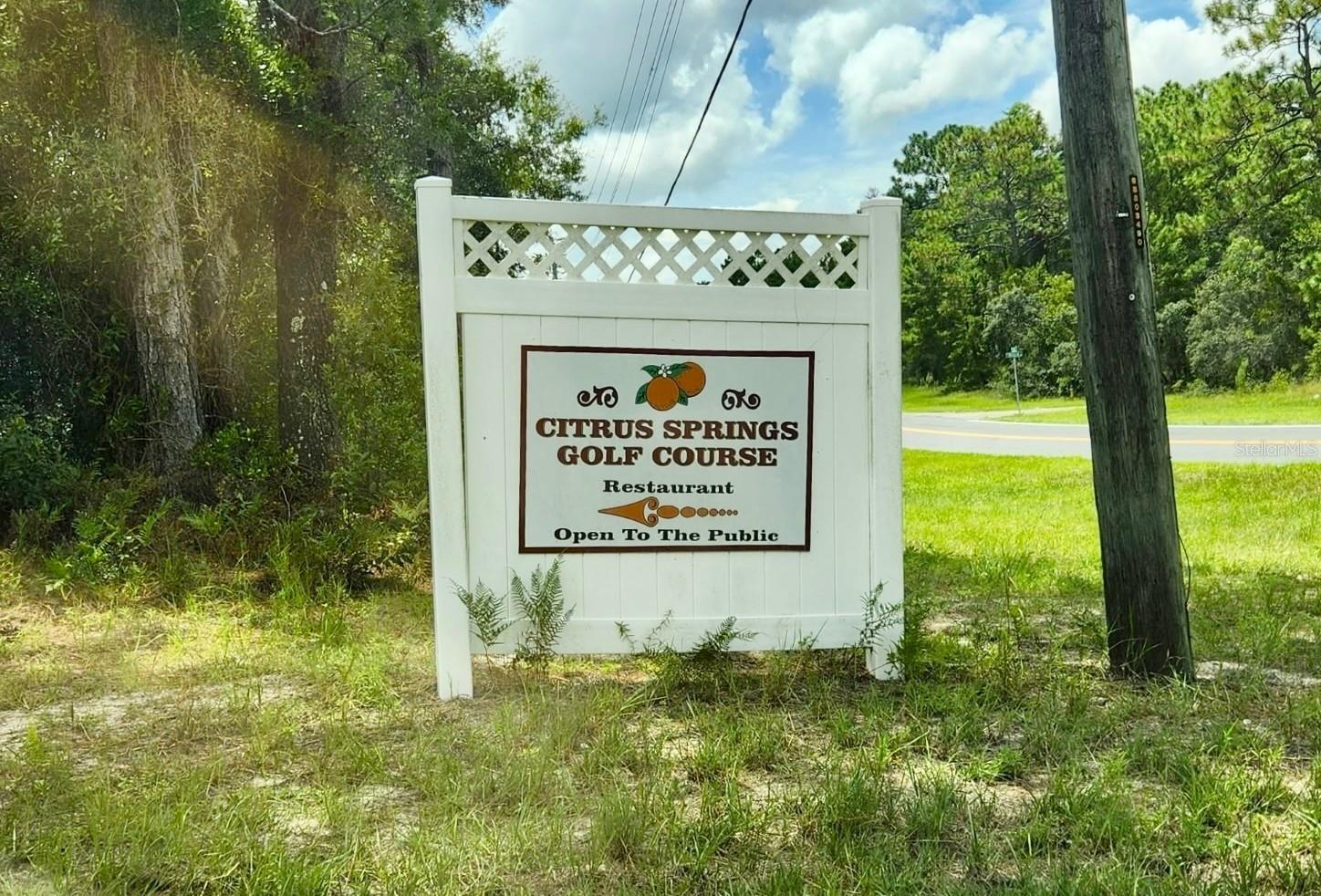 Listing photo id 13 for 2885 Redgate Drive