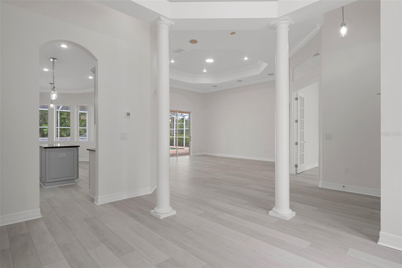 Image 15 of 95 For 13761 Weatherstone Drive