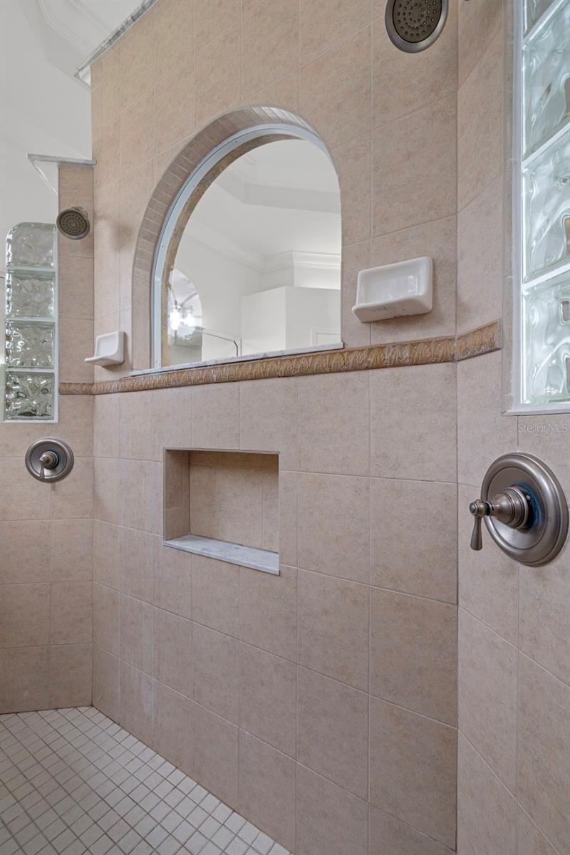 Image 36 of 95 For 13761 Weatherstone Drive