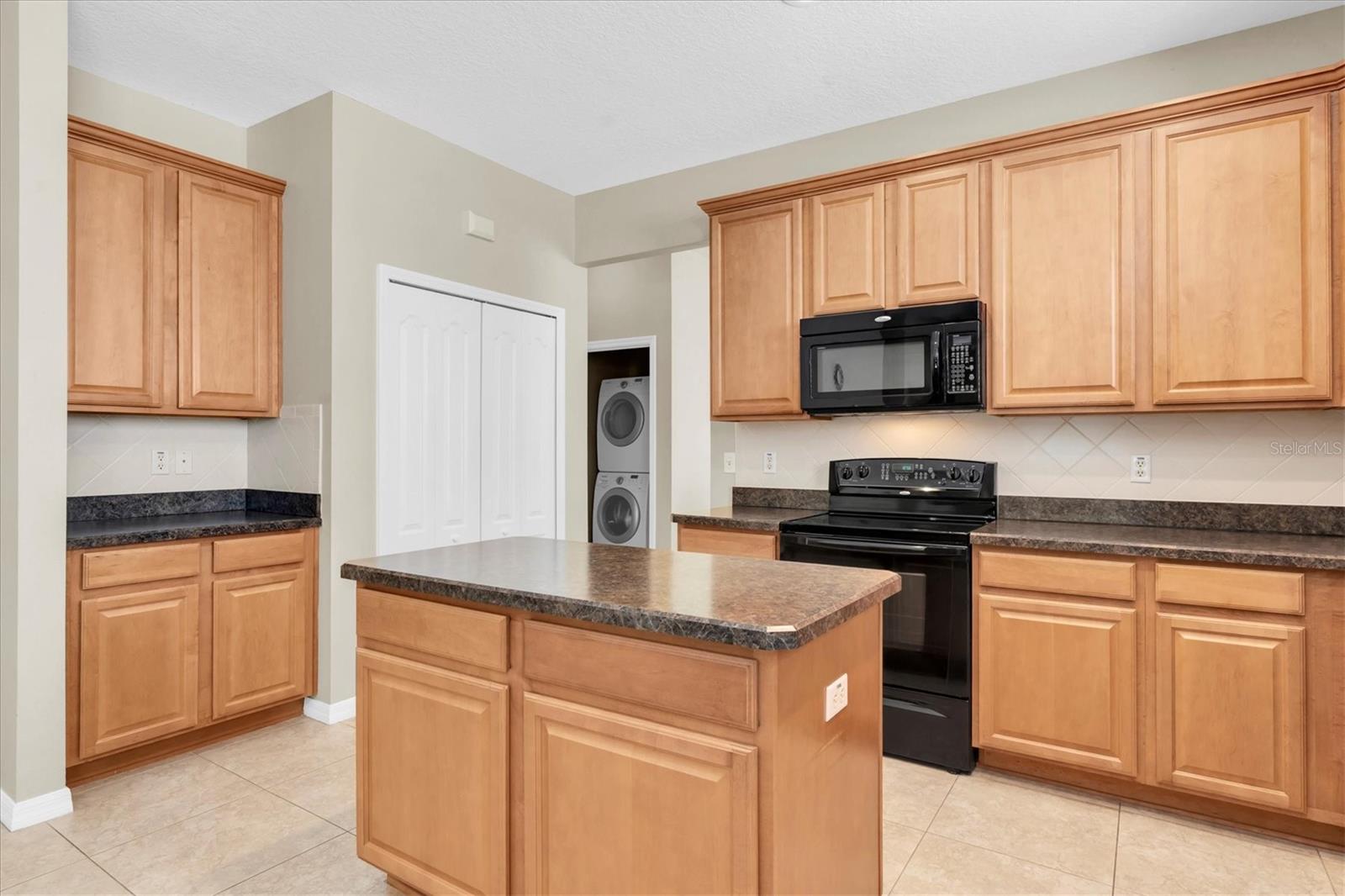 Image 11 of 53 For 12148 Colony Lakes Boulevard