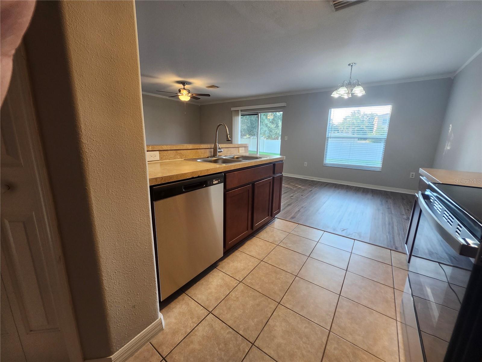 Image 9 of 31 For 12431 White Bluff Road