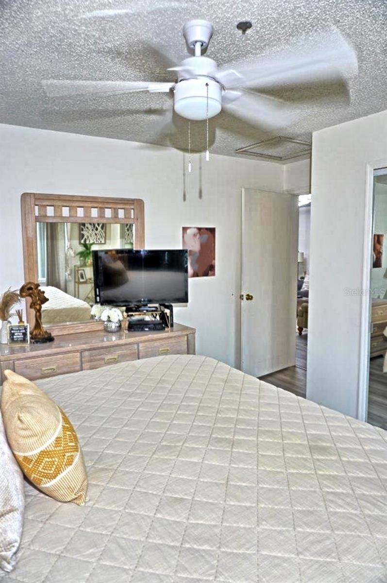 Image 20 of 30 For 2210 Vista Del Sol Circle 520