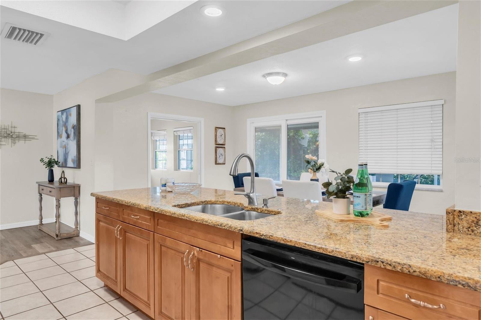 Image 11 of 29 For 3209 Parkway Place