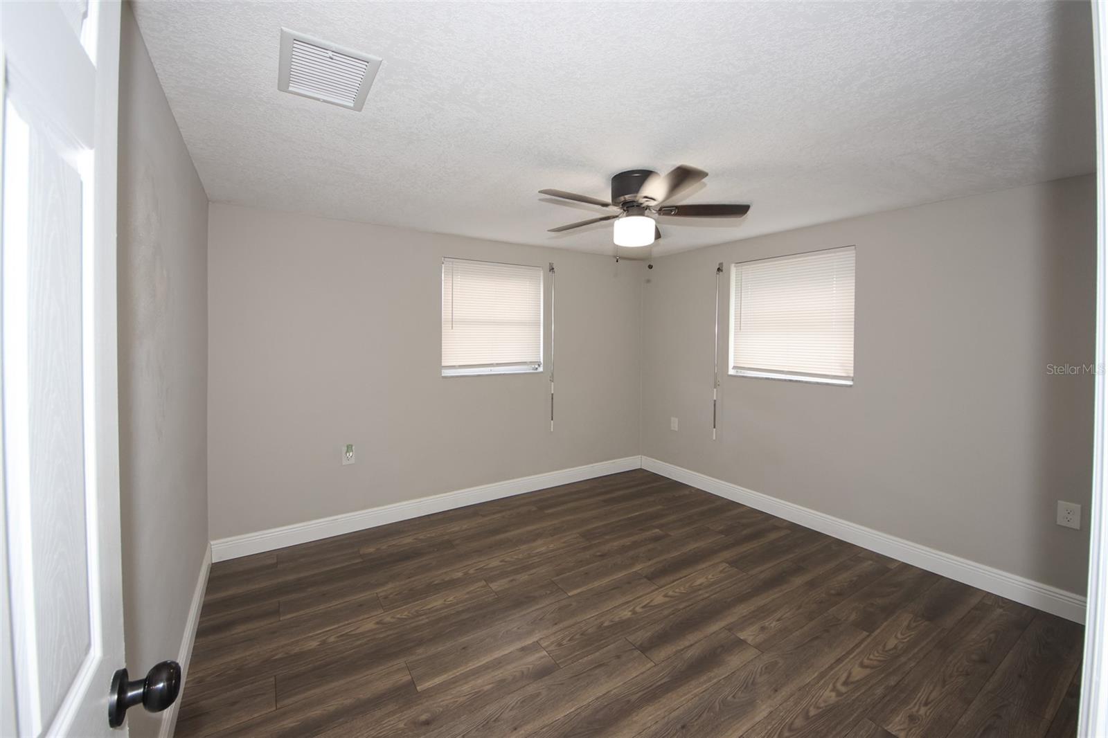 Image 25 of 34 For 1206 Tamarac Drive