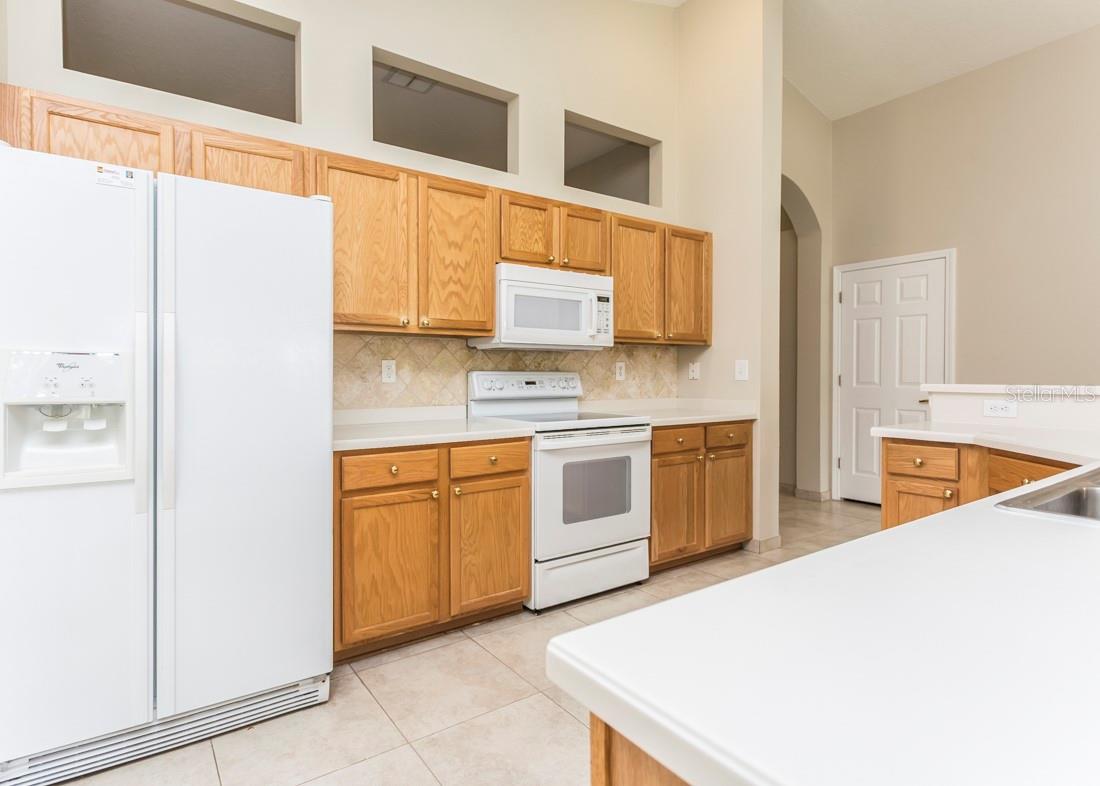 Image 19 of 58 For 23836 Hastings Way