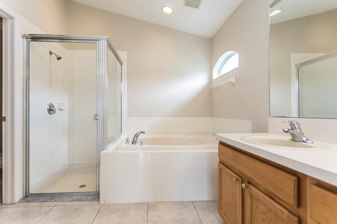 Image 40 of 58 For 23836 Hastings Way
