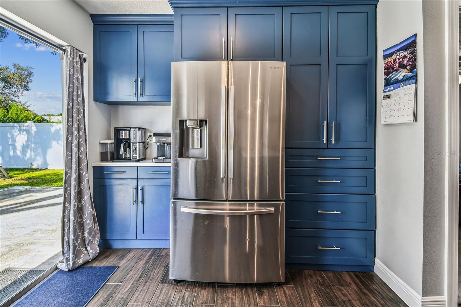 Listing photo id 14 for 8104 Candlewoode Drive