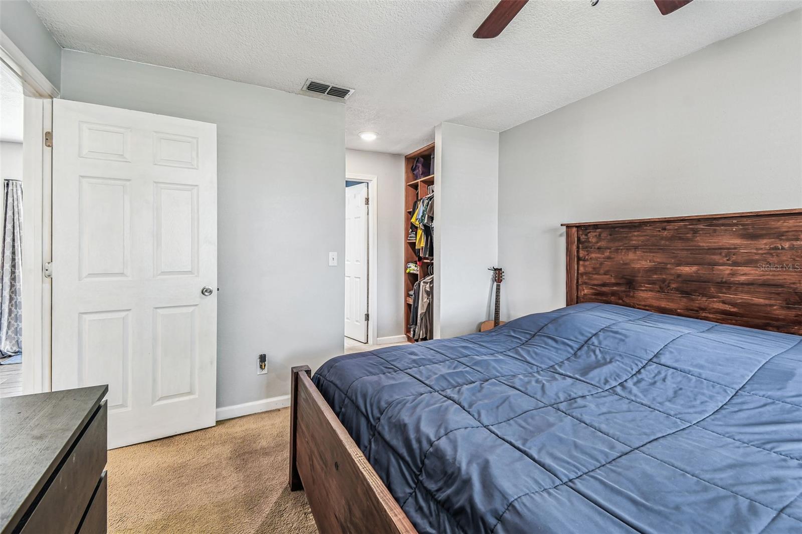 Listing photo id 19 for 8104 Candlewoode Drive